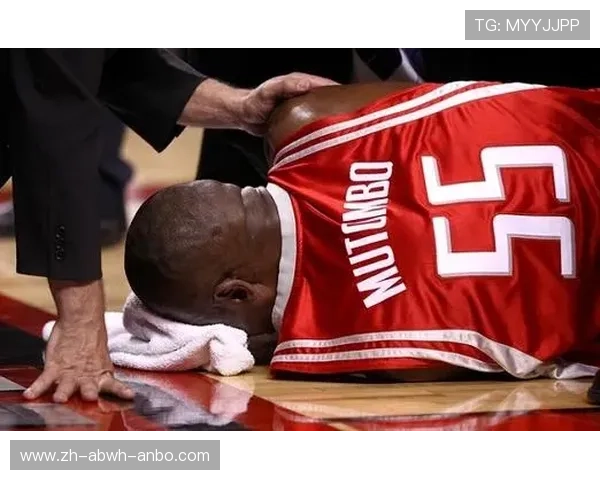 穆托姆博在火箭队效力期间的防守表现如何